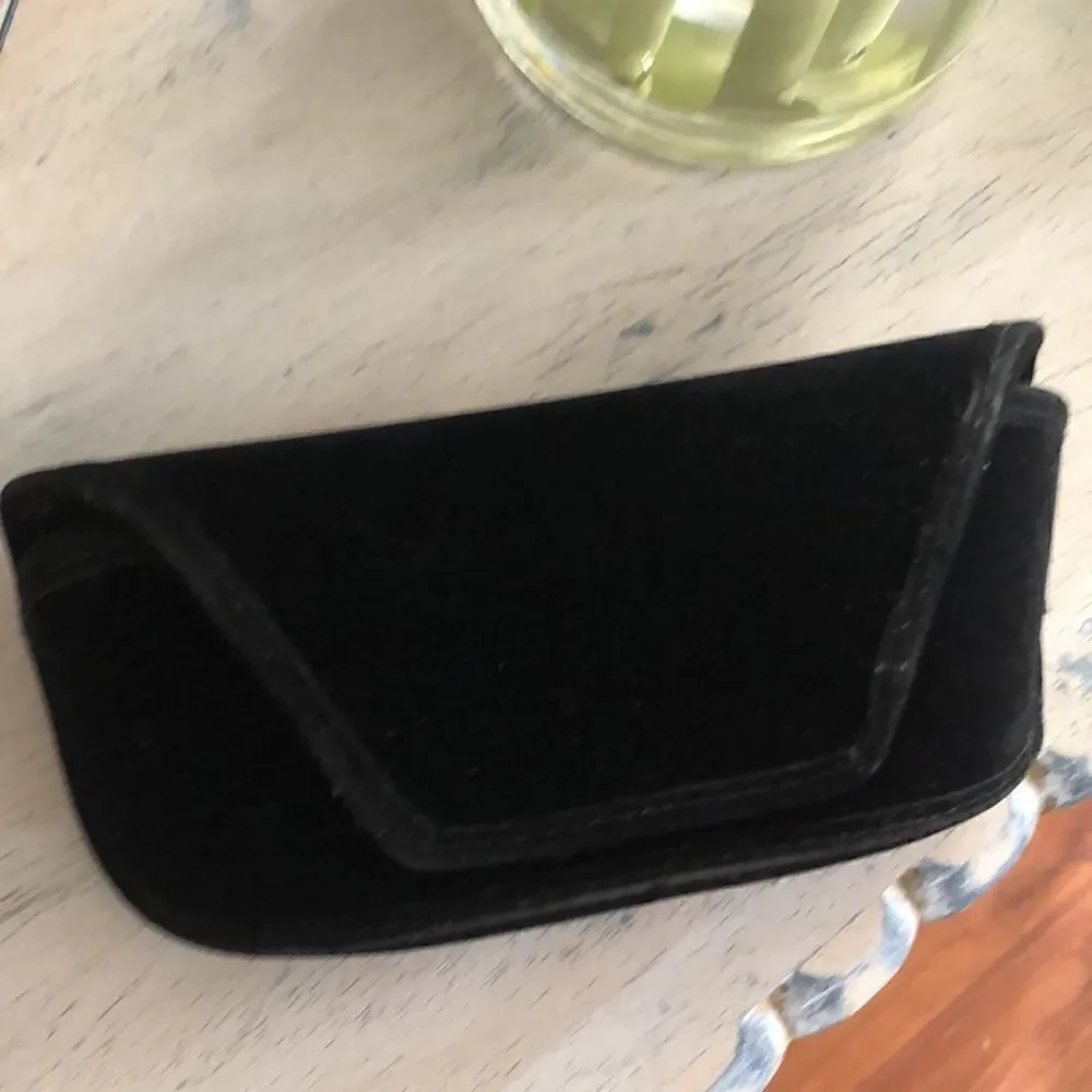 Marc by Marc Jacobs velvet eyeglass sunglass case black.